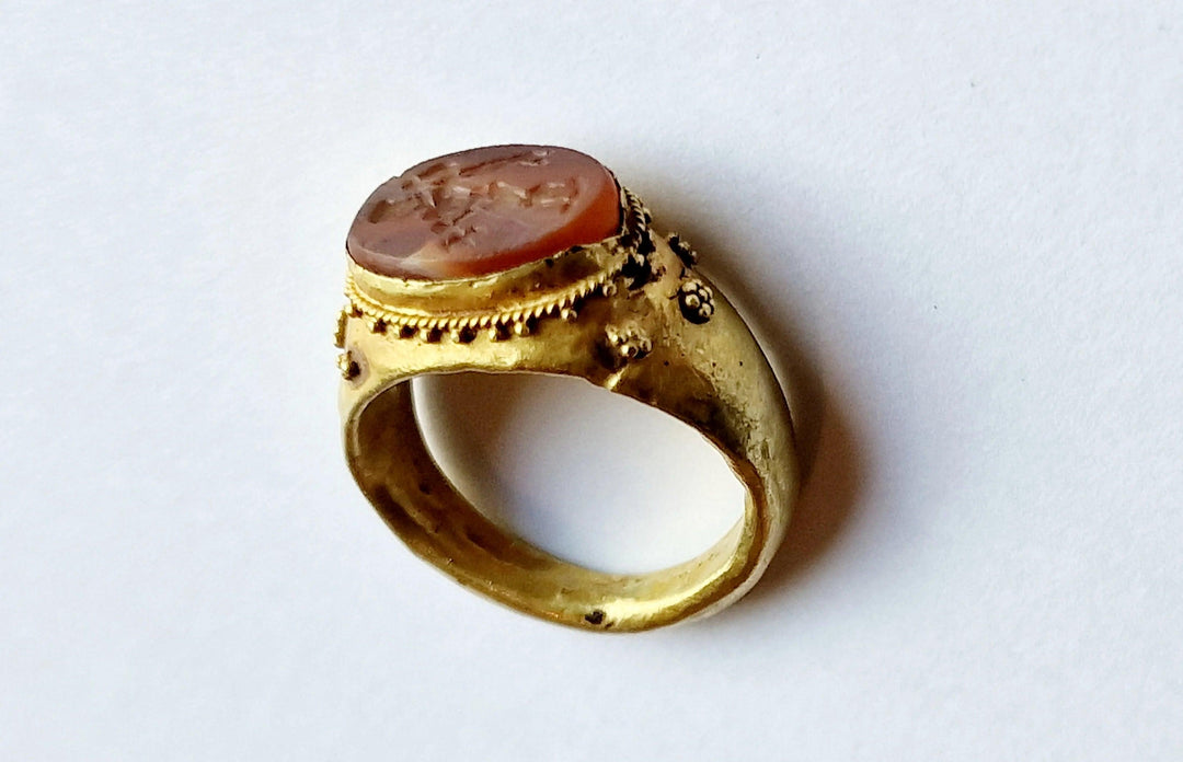 Ancient Greek Gold Ring with Red Intaglio - 1st Millennium CE | Iranian Royal Family