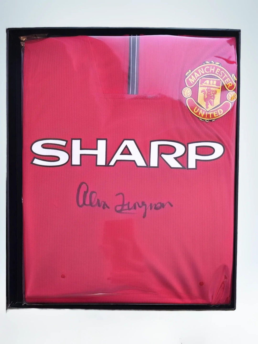 Sir Alex Ferguson Signed Manchester United 1999 Home Shirt | Treble-Winning Memorabilia