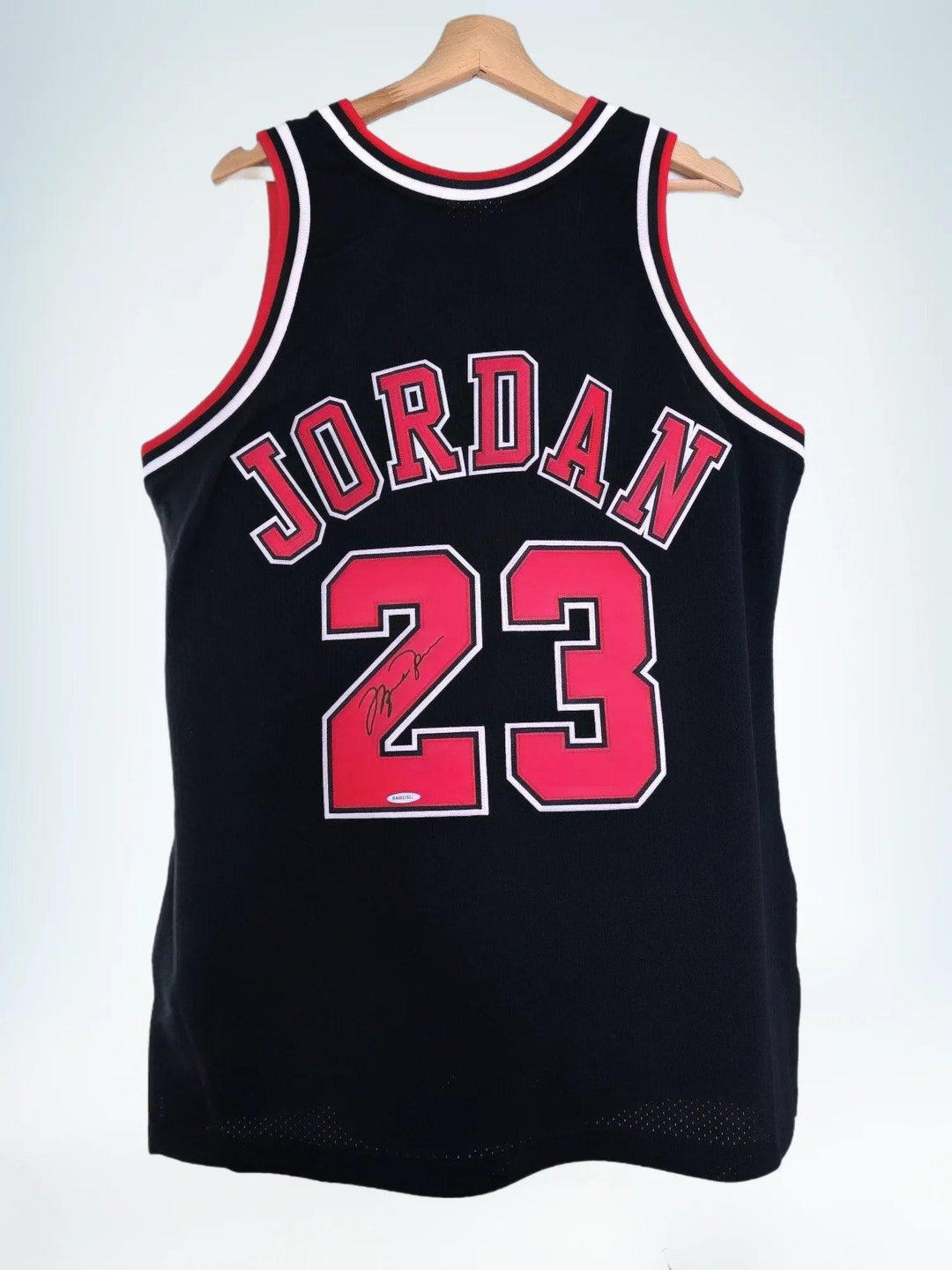 Michael Jordan 23 Chicago Bulls 1997-1998 Away - Signed Basketball Jersey | Last Dance UDA