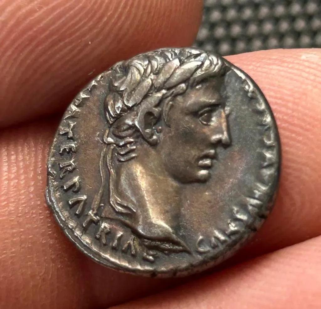 Roman Silver Denarius Lugdunum - 27 BCE to 14 CE | Emperor Caesar Augustus