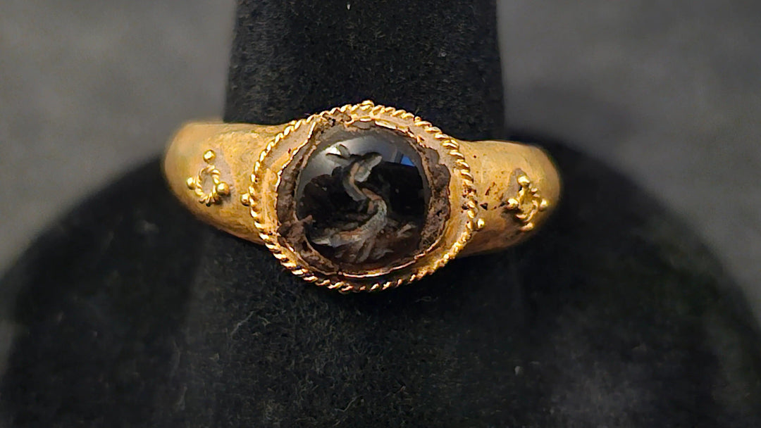 Asia Minor Gold Ring with Bird Intaglio - 1st Millennium CE | Iranian Royal Family