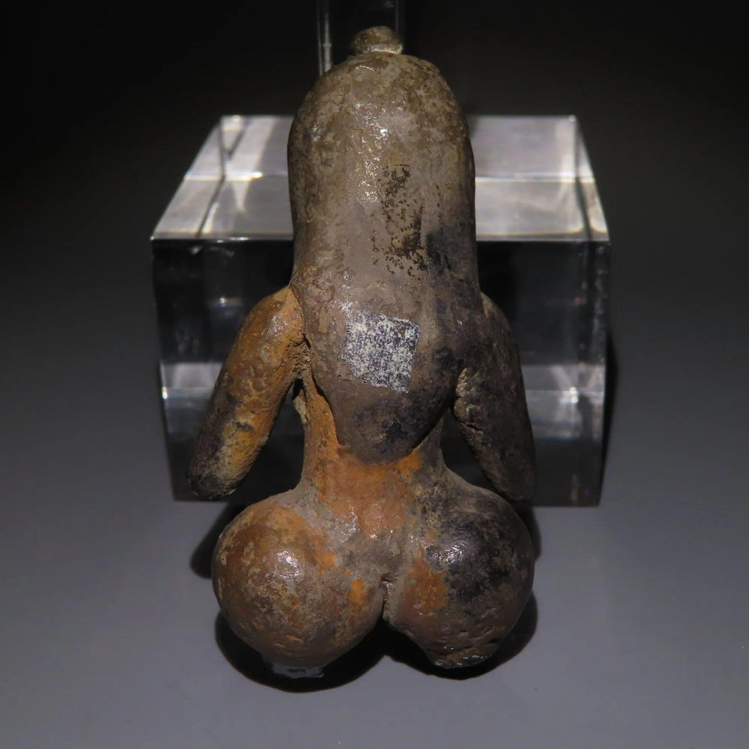 Tlatilco Black Terracotta Female Figure with Big Legs - Pre-Columbian | Over 1500 Years Old