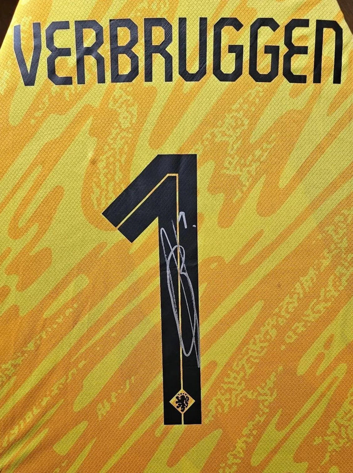 Bart Verbruggen 1 Holland Euro 2024 - Match Issued Shirt Signed | Youngest GK