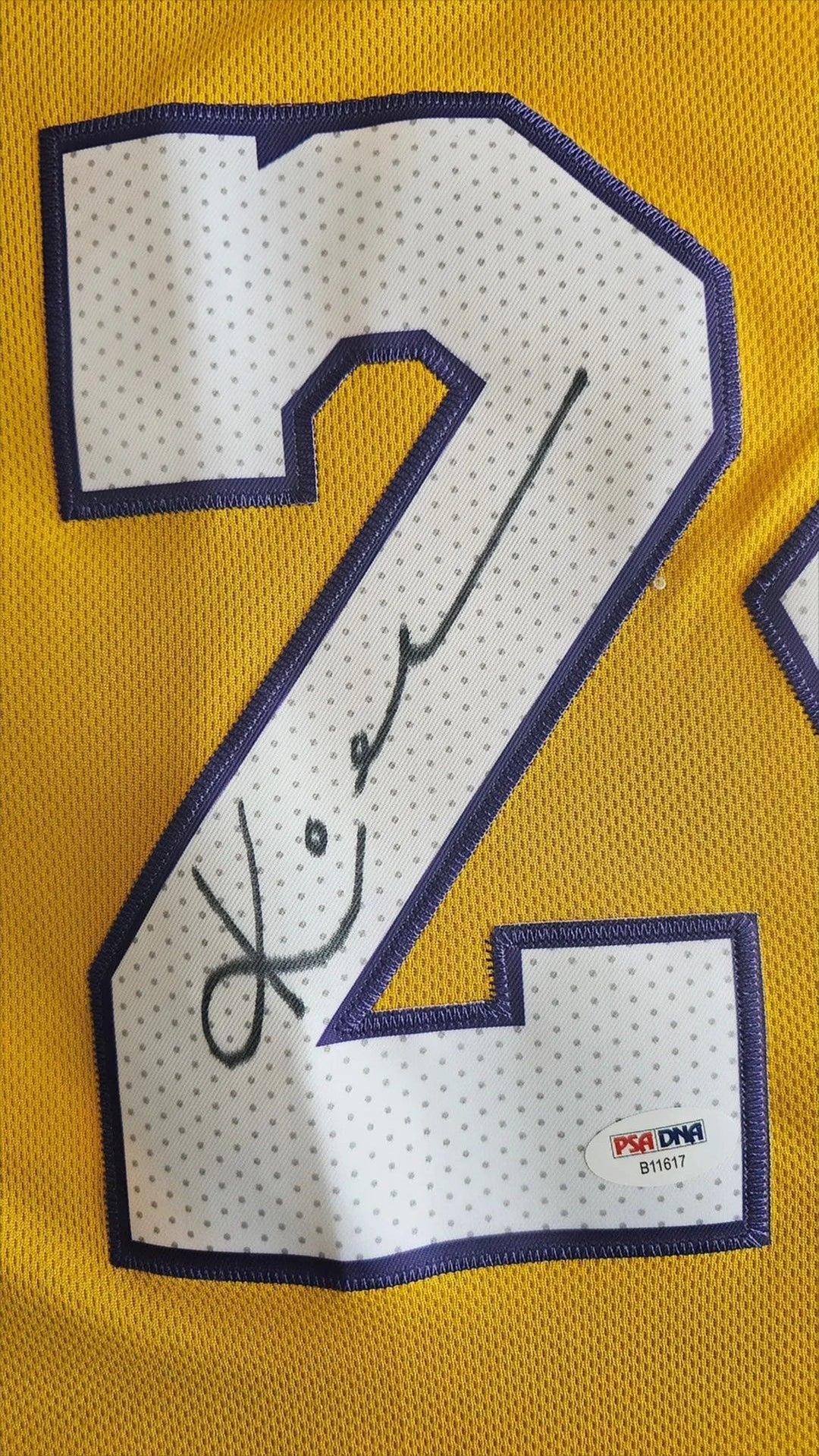 Kobe Bryant 24 LA Lakers 2006-2007 Home - Signed Basketball Jersey | From nr. 8 to nr. 24