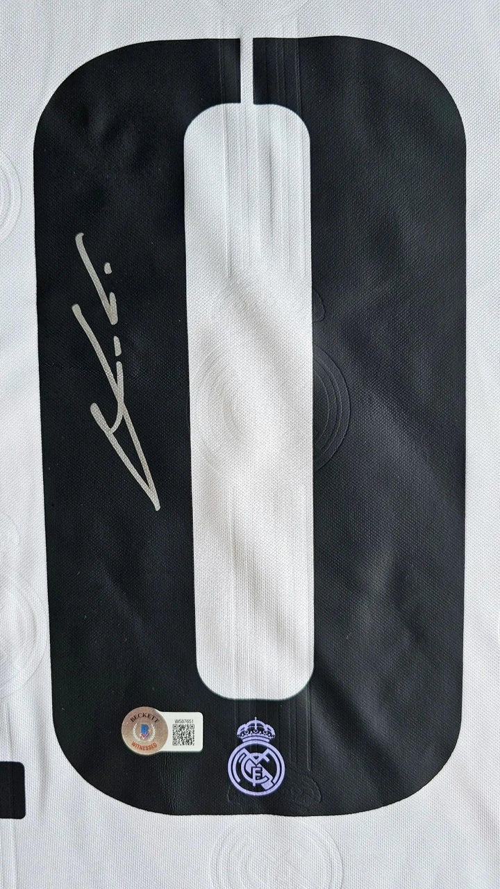 Luka Modric 10 Real Madrid 2022-2023 Home - Signed Soccer Shirt | LaLiga Champion