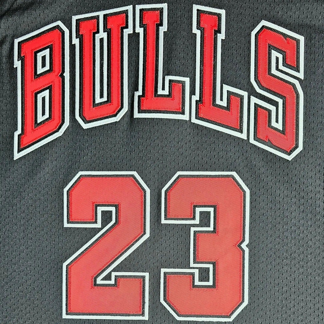 Michael Jordan 23 Chicago Bulls 1997-1998 Away - Signed Basketball Jersey | Last Dance UDA