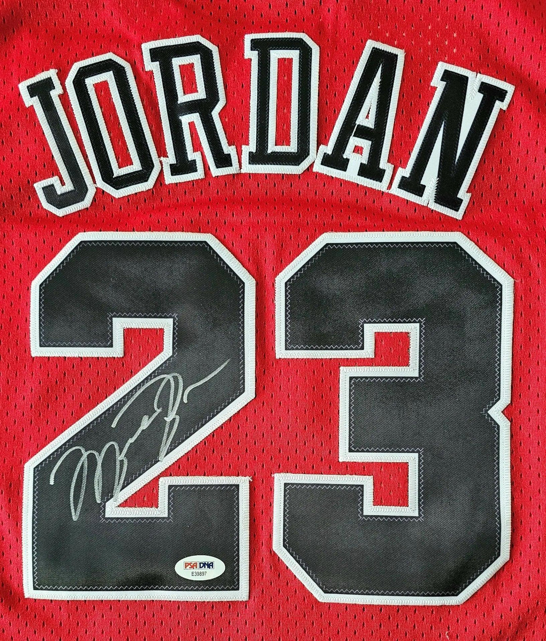 Michael Jordan 23 Chicago Bulls Home - Signed Basketball Jersey | PSA/DNA