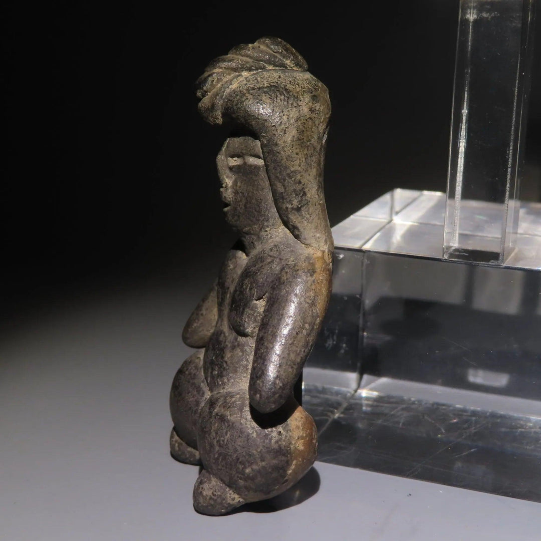 Tlatilco Black Terracotta Female Figure with Big Legs - Pre-Columbian | Over 1500 Years Old